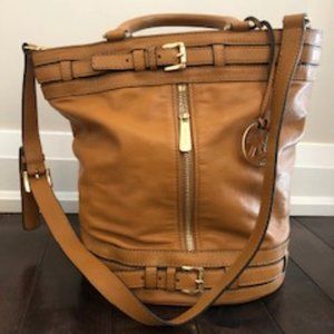 Michael Kors Bucket Crossbody Bag